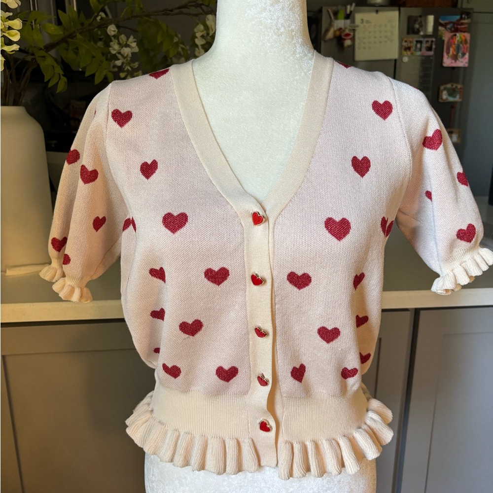 Cider Cream Short-Sleeve Cardigan with Red Heart Motif